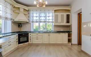 Vânzare, casă, 5 camere, str. Basarabilor, Buiucani - Poză 2