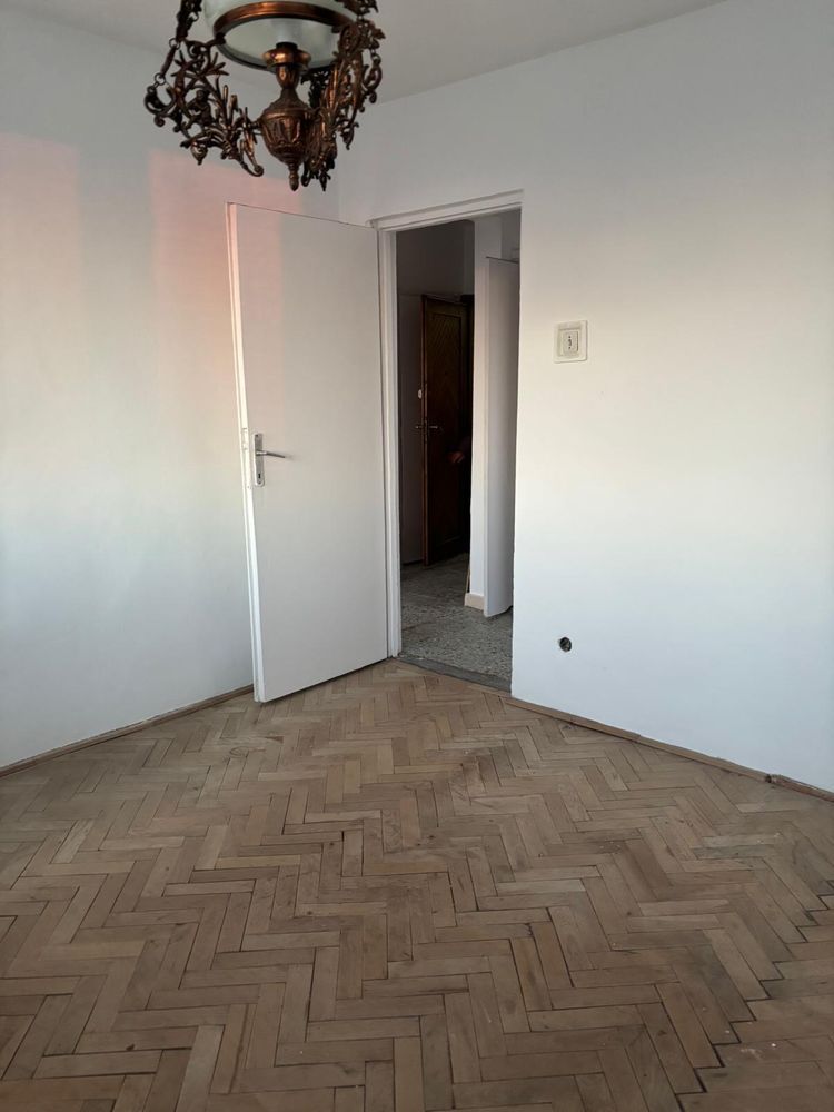Ap. 2 camere, zona Dambovita, etaj intermediar, centrala termica - Poză 8