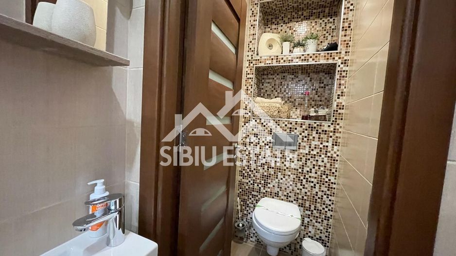 Afacere la cheie 2 unitati de cazare in regim hotelier ULTRACENTRAL - Poză 5