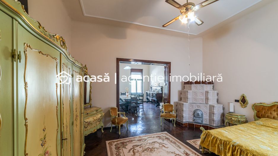 Apartament spațios cu 4 camere situat Ultracentral - Poză 3