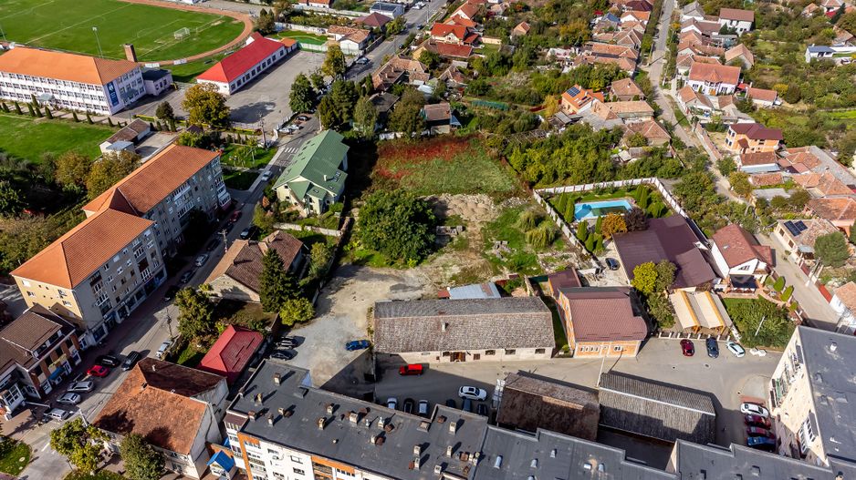 Teren central în Chișineu-Criș - Poză 2