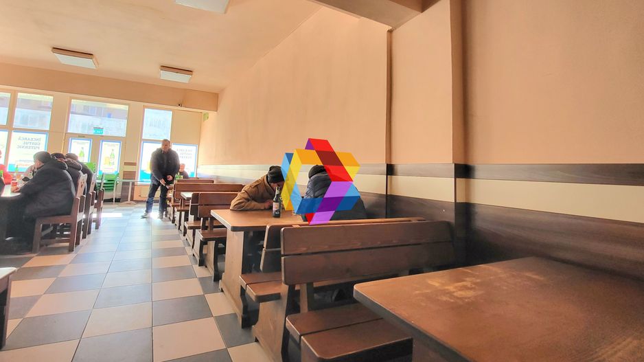 Spatiu comercial - 172 mp cu vad comercial intens - Poză 3