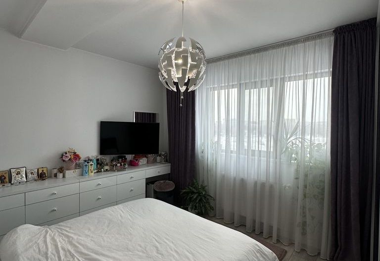 Apartament 2 camere de închiriat, metrou Pacii, decomandat, etaj 1 - Poză 10