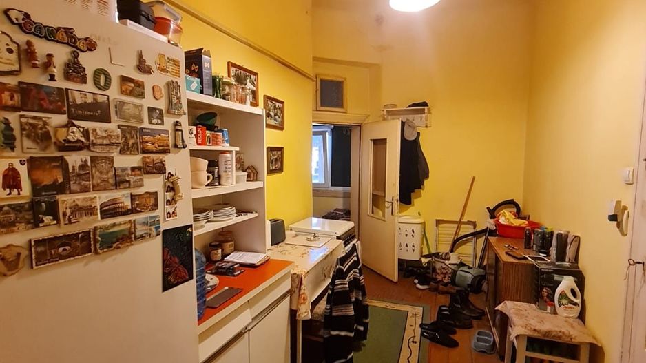 Apartament 2 camere,curte comuna/4 proprietari - Poză 17