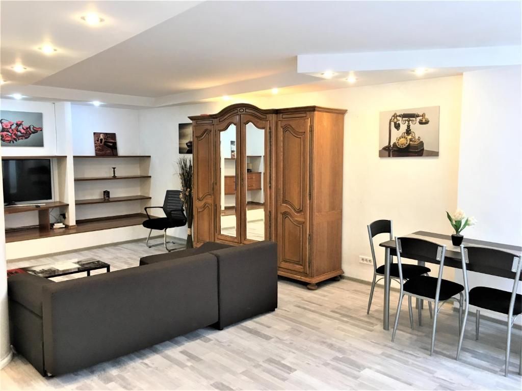 Apartament cu 3 camere zona ONIX, mobilat și utilat complet, 700 euro/luna - Poză 3