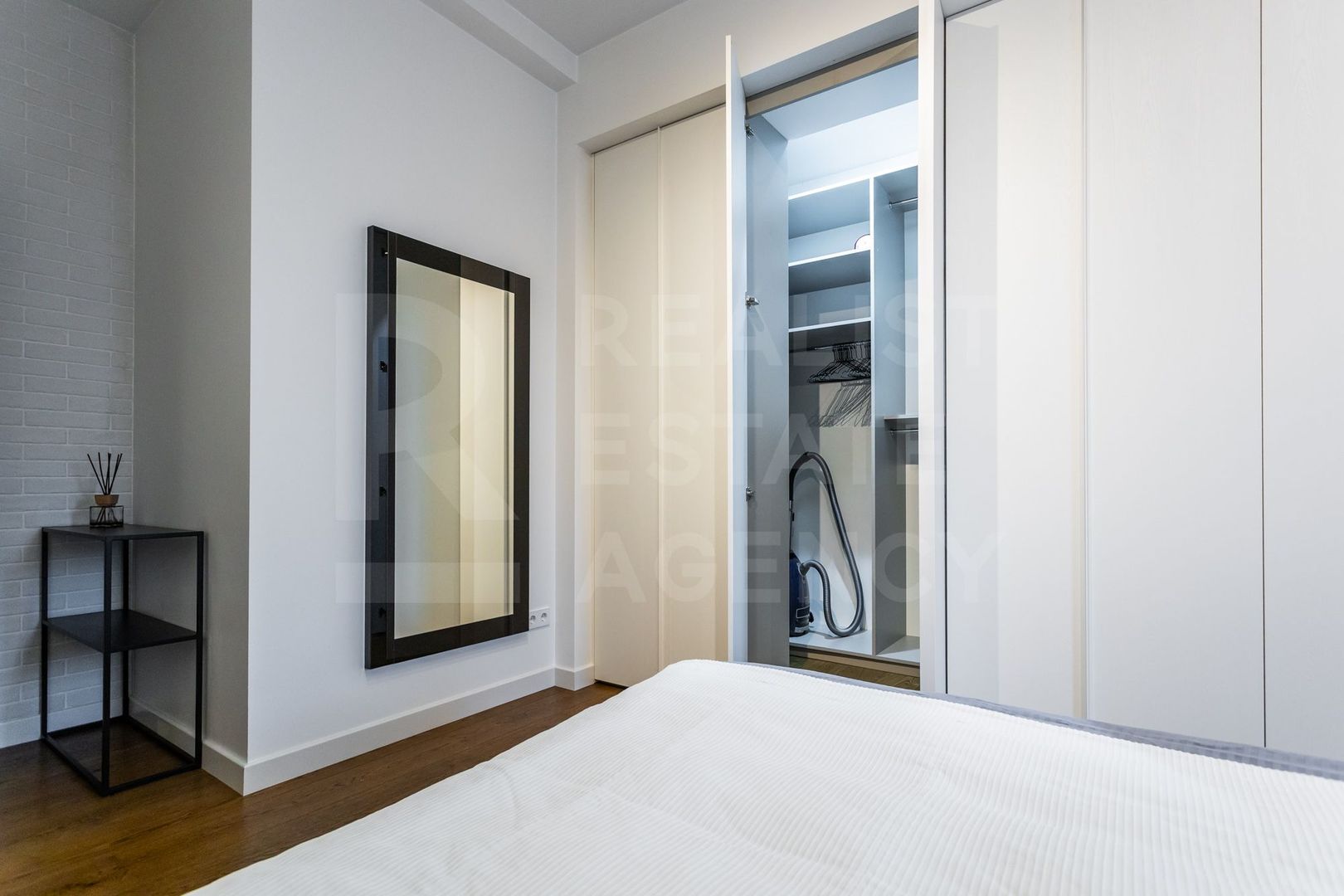 Chirie, apartament 3 camere, strada Alexandru Bernardazzi, Centru - Poză 10