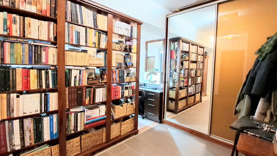 Zonă exclusivistă, Plopilor!! - Poză 6