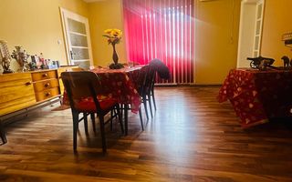 Casa pe principala in Giarmata  737mp teren - Poză 5