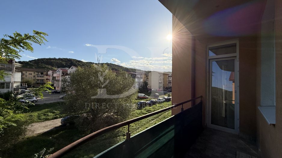 Apartament la cheie / etaj intermediar / Zona Eroilor - Poză 9