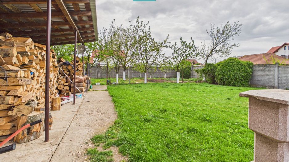 Vilă cu 6 camere și teren generos în Șagu - Poză 17