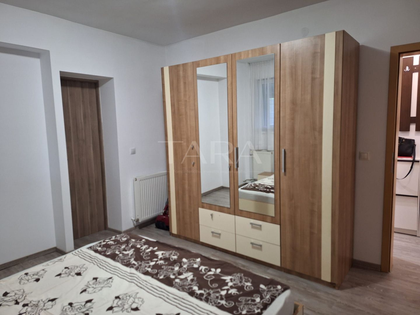 Apartament cu 4 Camere, Europa,  Parcare Subterană. - Poză 5