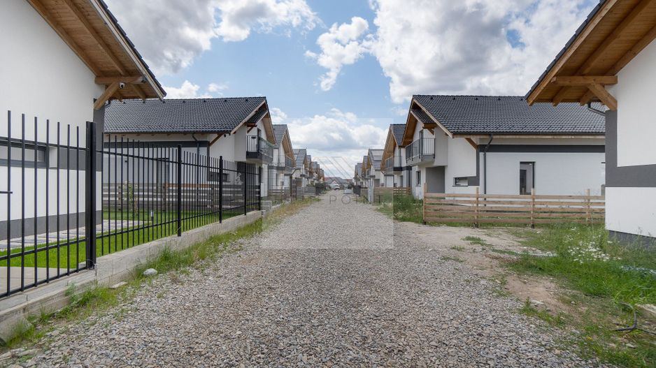 Kaus Residence – Cartier privat de case Izvor Tărlungeni - Poză 13