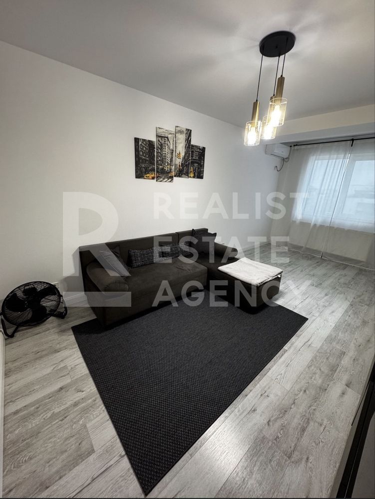 Vânzare, apartament 2 camere, zona Titan - Poză 2