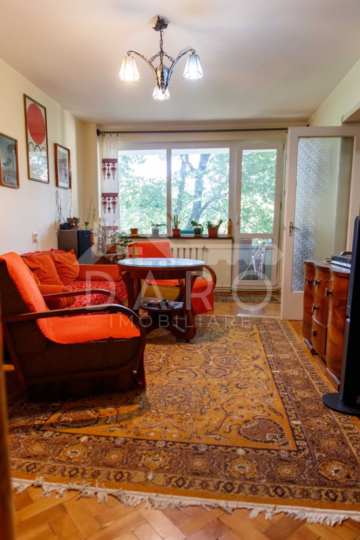 Apartament cu 3 camere in zona Cornisa, 7 Noiembrie , pe Romanu Vivo - Poză 1