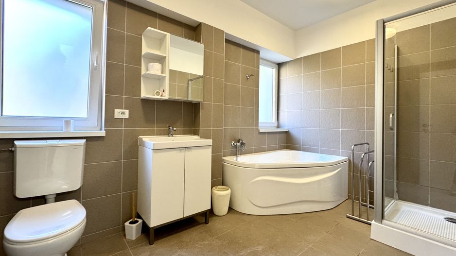 Apartament 4 dormitoare, luminos si spațios, lângă Parcul Copiilor - Poză 12