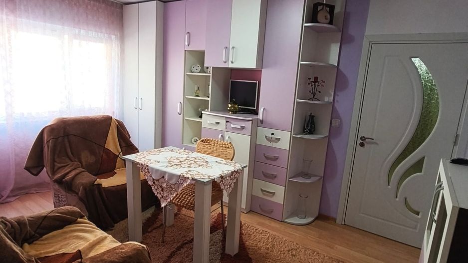 Apartament 2 camere, 41 mp, parter inalt, mobilat, in Alesd, jud.Bihor - Poză 1