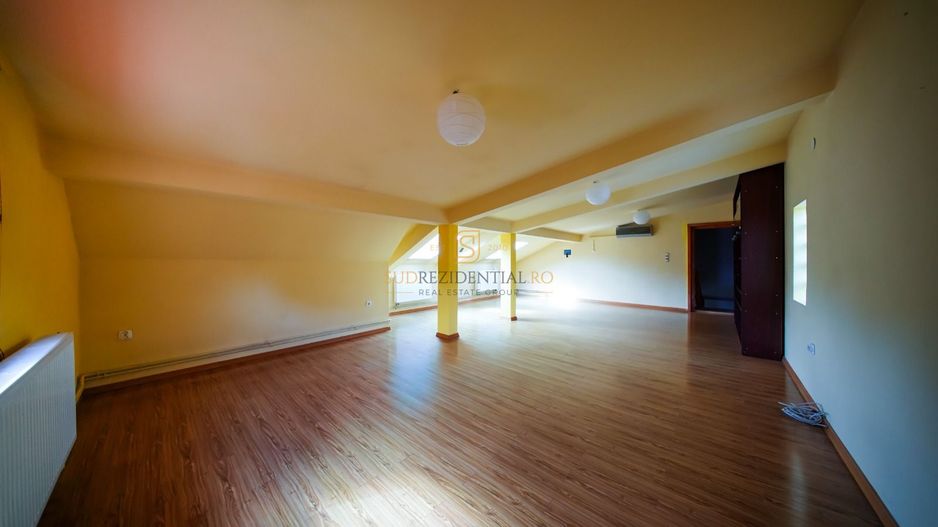 CASĂ CU TEREN 262 MP ȘI SPAȚIU COMERCIAL – SECTOR 4, BUCUREȘTI - Poză 28