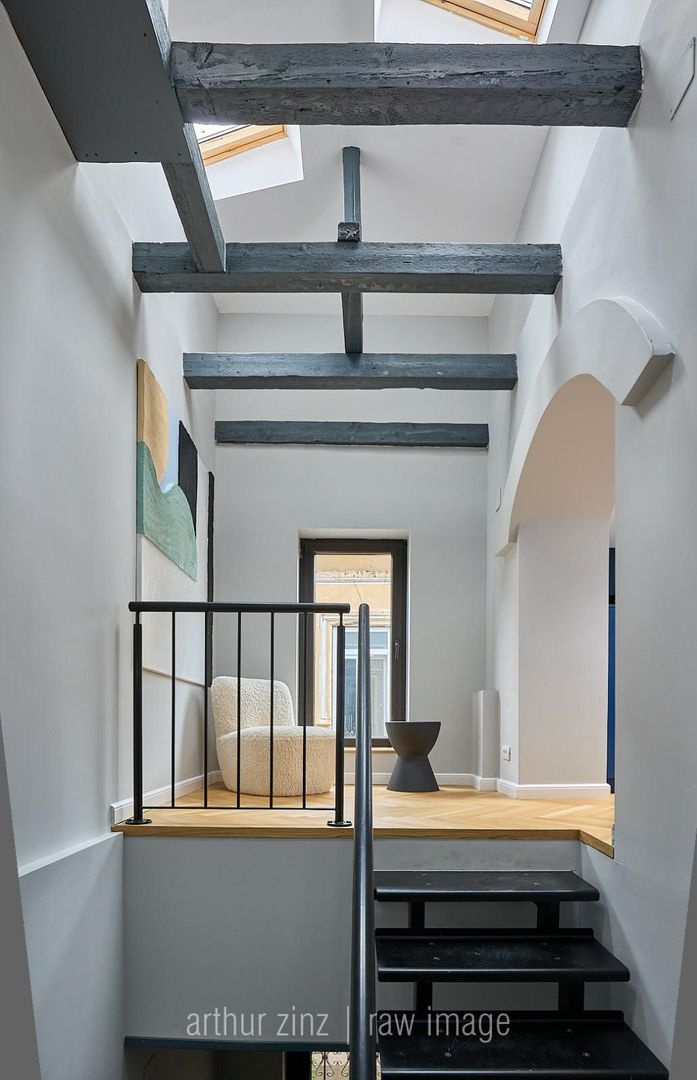 Birou amenajat | Mobilat si utilat | Cladire consolidata si renovata - Poză 18