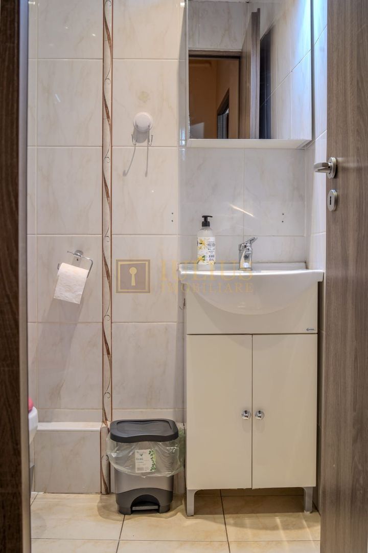 Apartament 4 camere+2 bai foarte aproapte de Spitalul Judetean - Poză 15