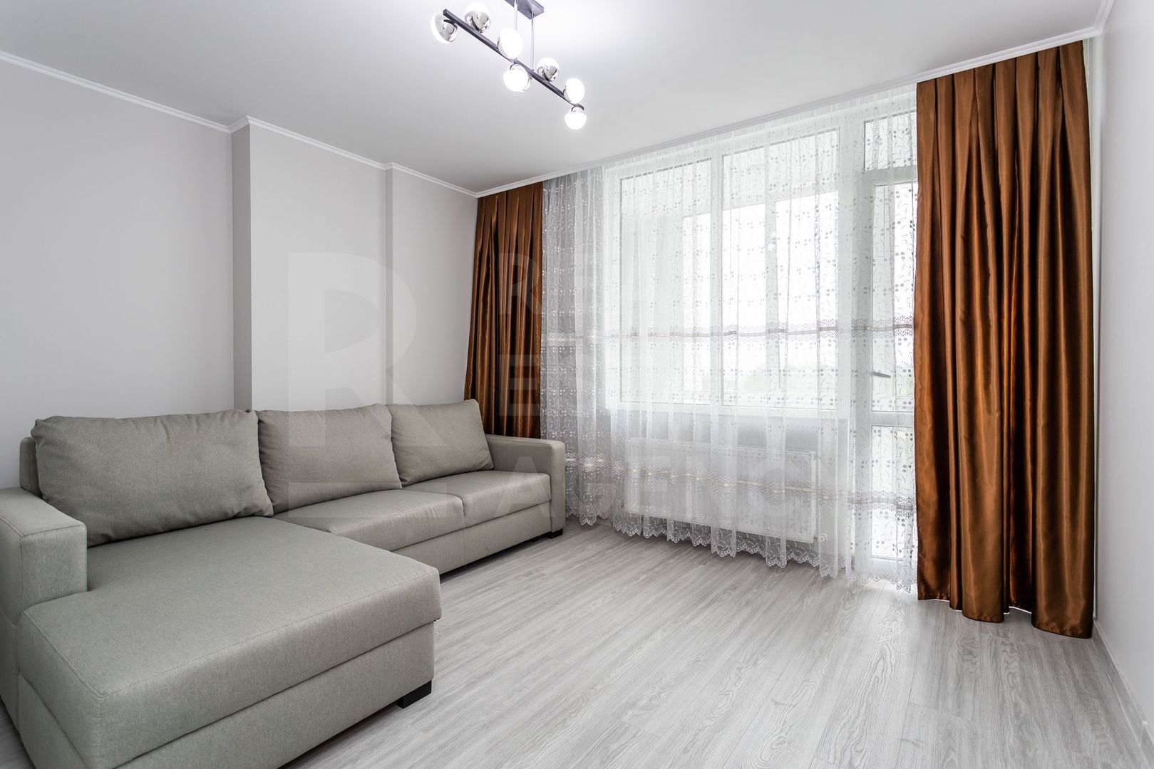 Chirie, apartament, 2 camere, bul. Renașterii Naționale, Râșcani - Poză 3