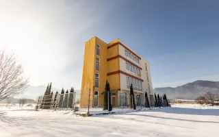 Spatiu in componenta si dotari apreciabile, birouri/ clinica, Calea Bucuresti - Poză 24