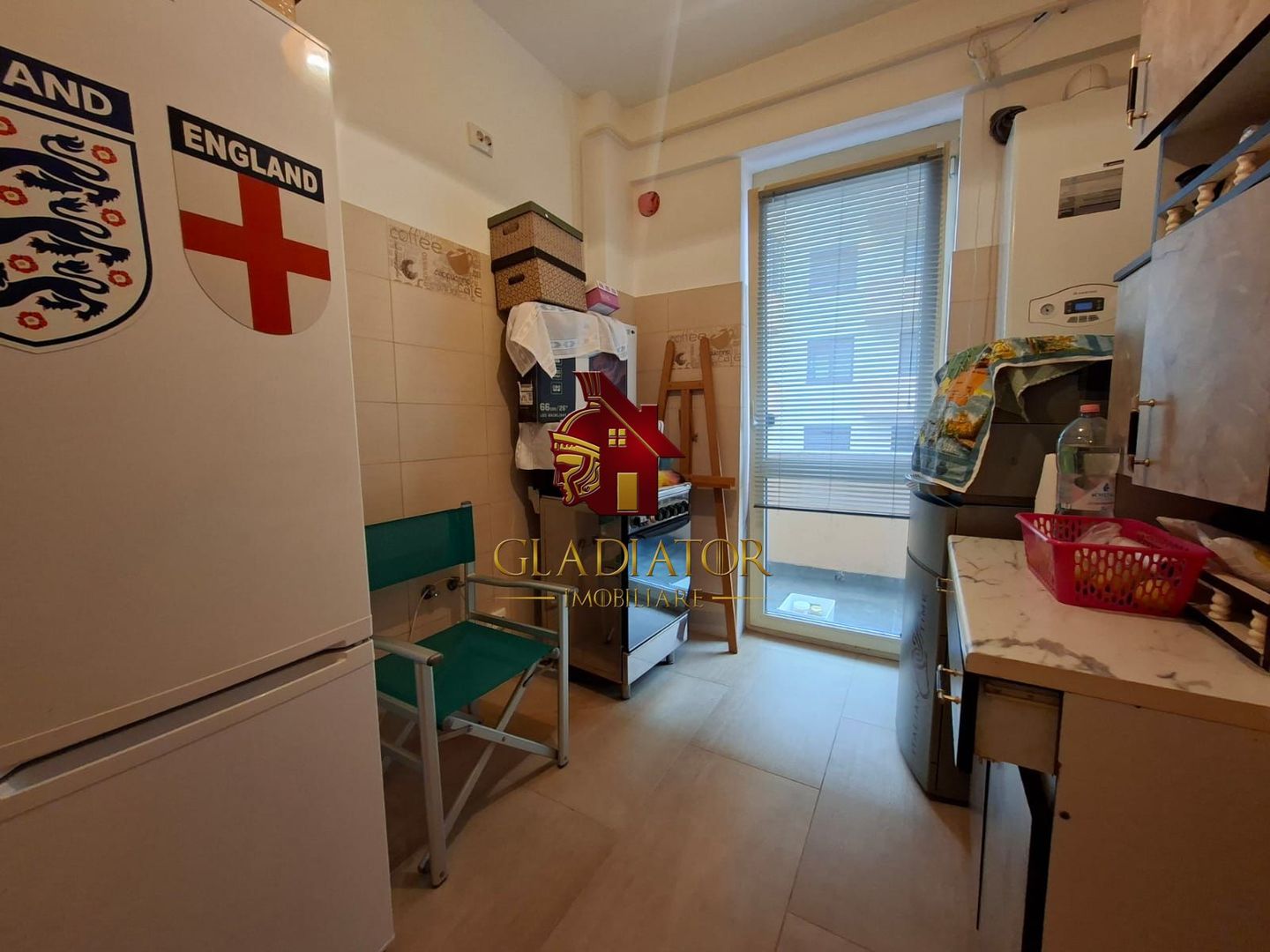 Cartier Visoianu ETAJ 1, bloc 2015, parcare, loc de joaca, statie BUS - Poză 10