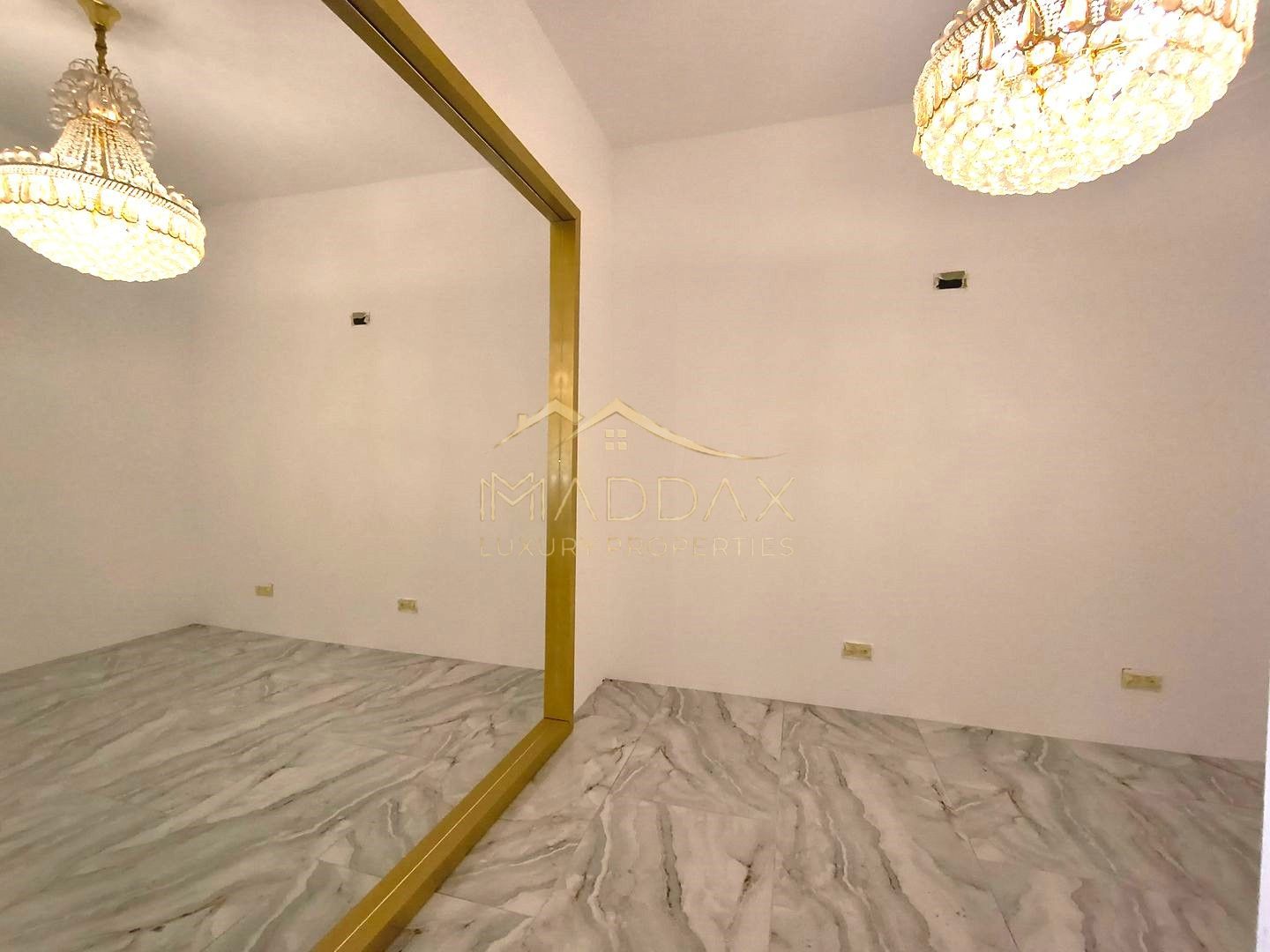 Spatiu comercial zona emblematica // 42mp // Calea Victoriei // Hotel Berthlot - Poză 2