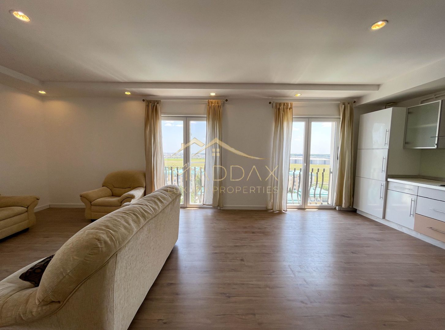 Apartament cu 3 camere // Complex Cosmopolis - Poză 7