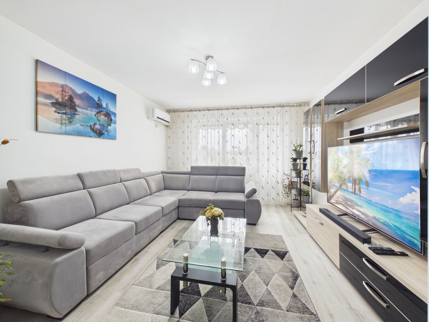 Apartament cu 2 camere cochet in zona Prelungirea Ghencea/Funigeilor - Poză 2