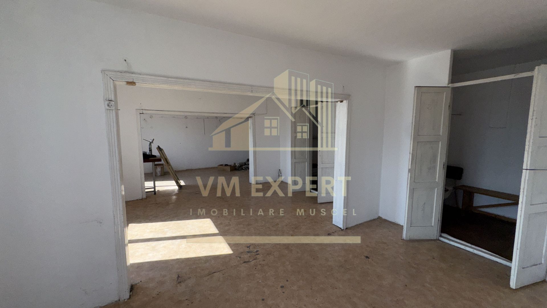 BLOC DE GARSONIERE P+4 SUPRAFAȚĂ UTILĂ 2135MP TEREN 2967 MP CĂMPULUNG - Poză 43