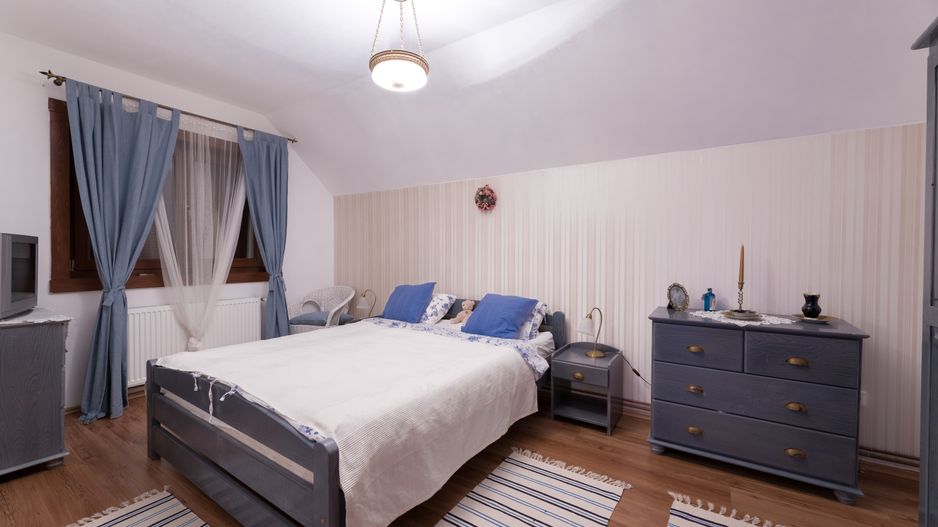 Casă de vacanță în Poiana Mărului. - Poză 9