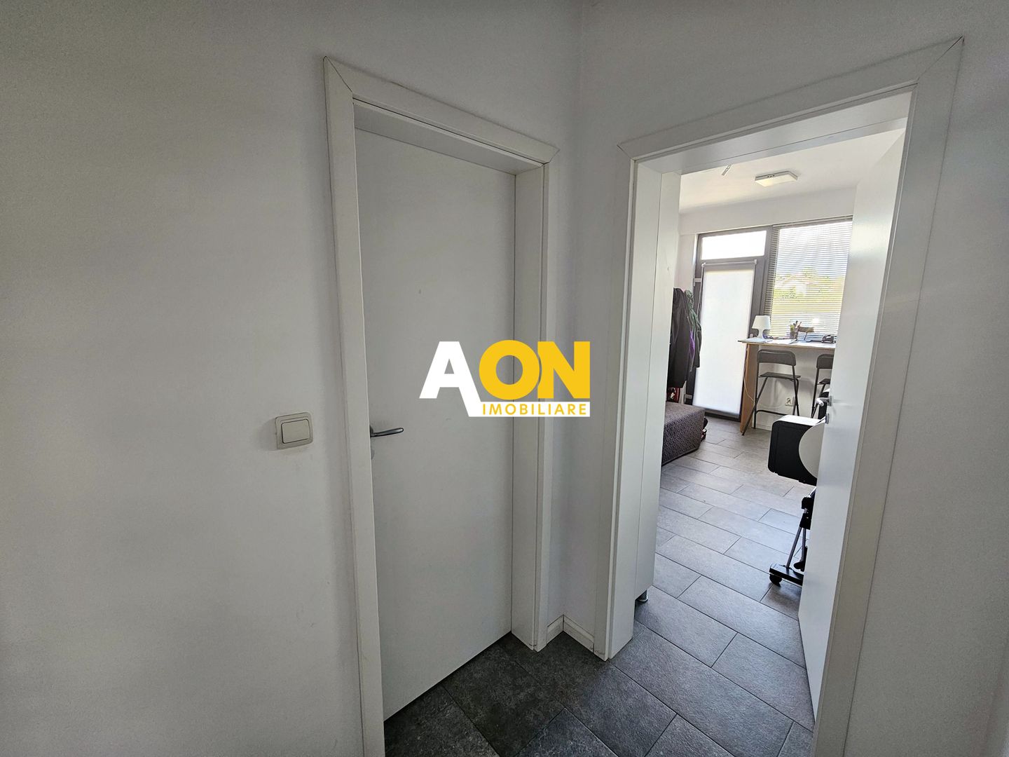 Casa moderna mobilata, utilata, 5 camere, 3 bai, 444 mp teren - Poză 8