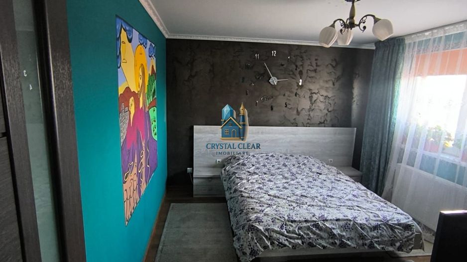 Apartament cu 3 camere + loc parcare - zona Podeni, str. Digului - Poză 1