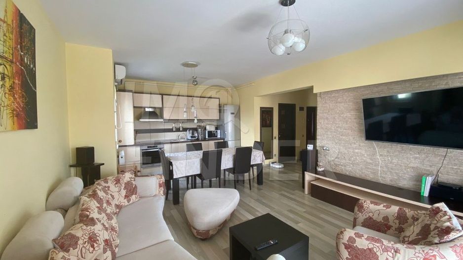 Apartament 3 camere cu 2 Garaje Andrei Muresanu - Poză 1