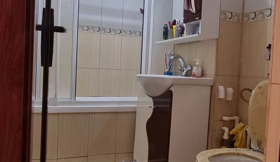 De inchiriat apartament  2 camere, Micro 20, zona 2 Cocosi, et. 6, 1900 lei - Poză 4