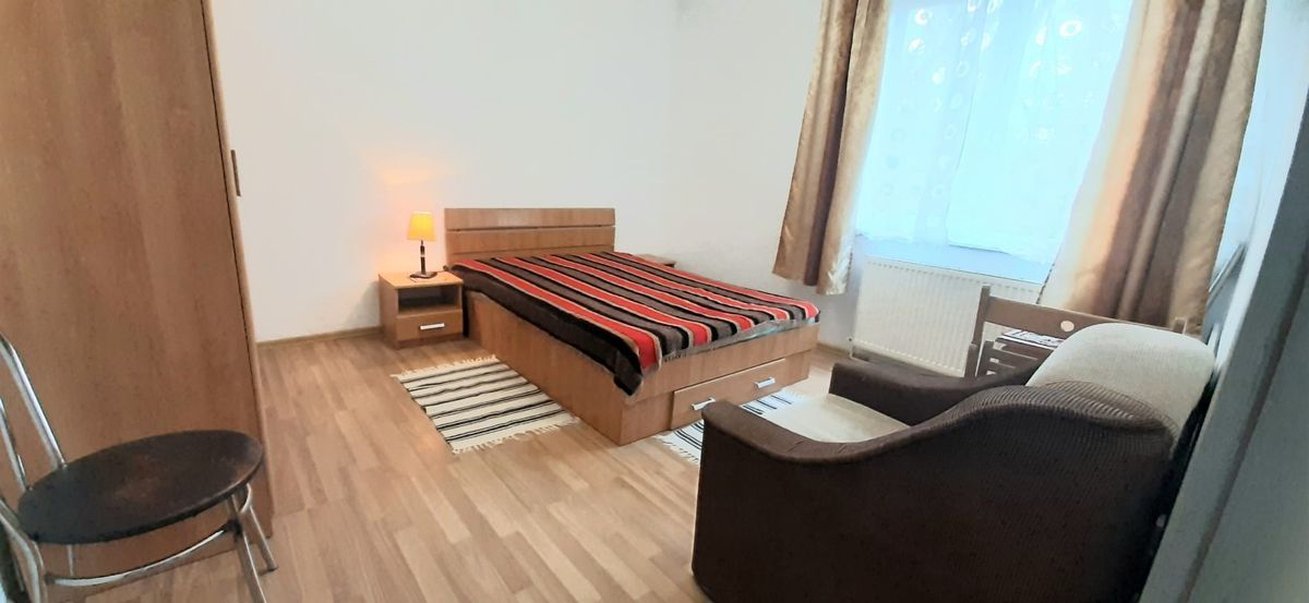 APARTAMENT CLASIC ZONA PRIMAVERII - Poză 4
