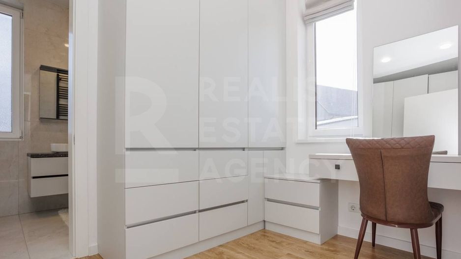 Vânzare, casă modernă 2 nivele, 200 mp + 5 ari șos. Hîncești, Centru - Poză 22
