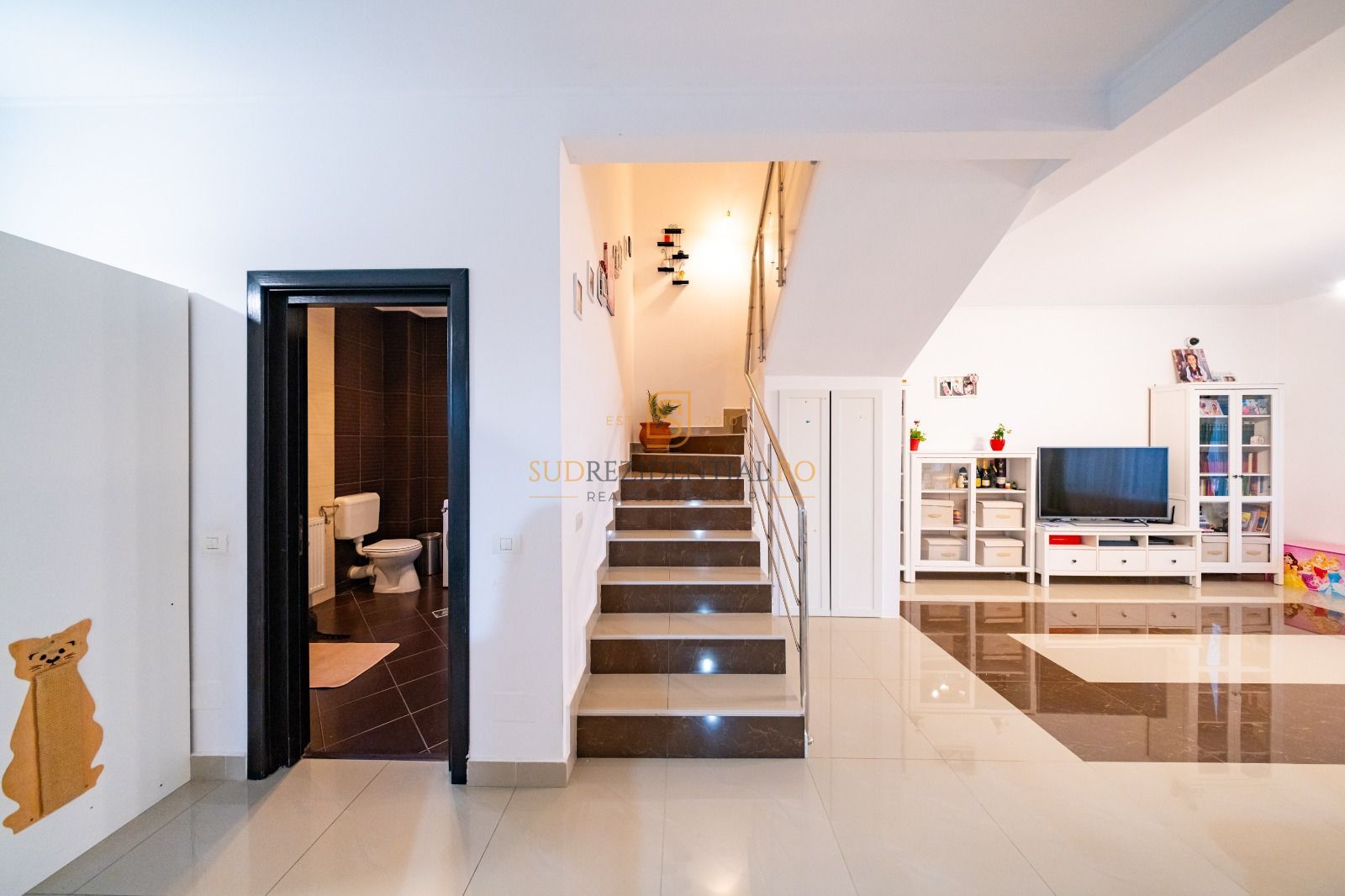 Vilă P+1, 4 camere, Comuna Berceni, mobilata utilata - Poză 8