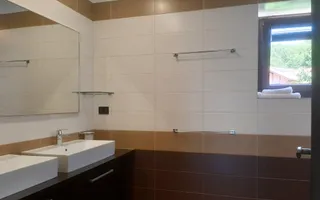 Vilă de lux cu vedere spectaculoasă spre Tâmpa  Green Valley zona Noua - Poză 28
