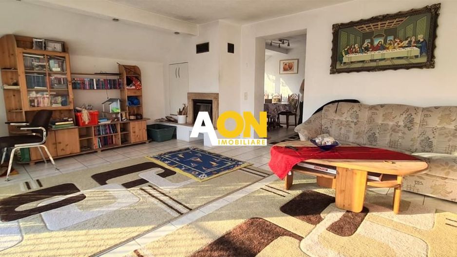 Casa pentru 2 familii, 7 Camere, 2 Garaje, 1500MP Teren - Poză 23