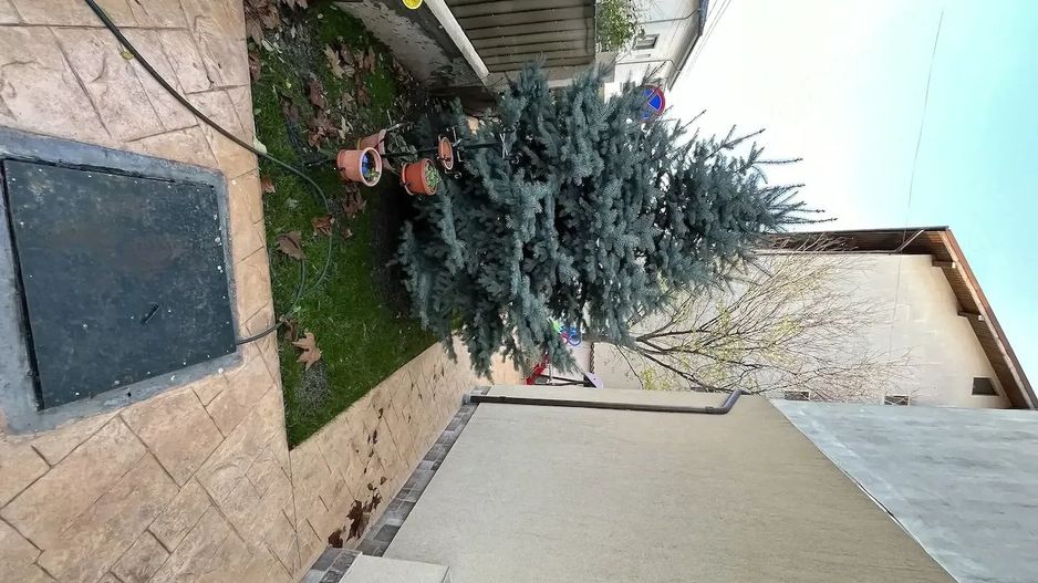 De închiriat Apartament 3 camere într-o vilă, zonă liniștită direct propietar - Poză 2