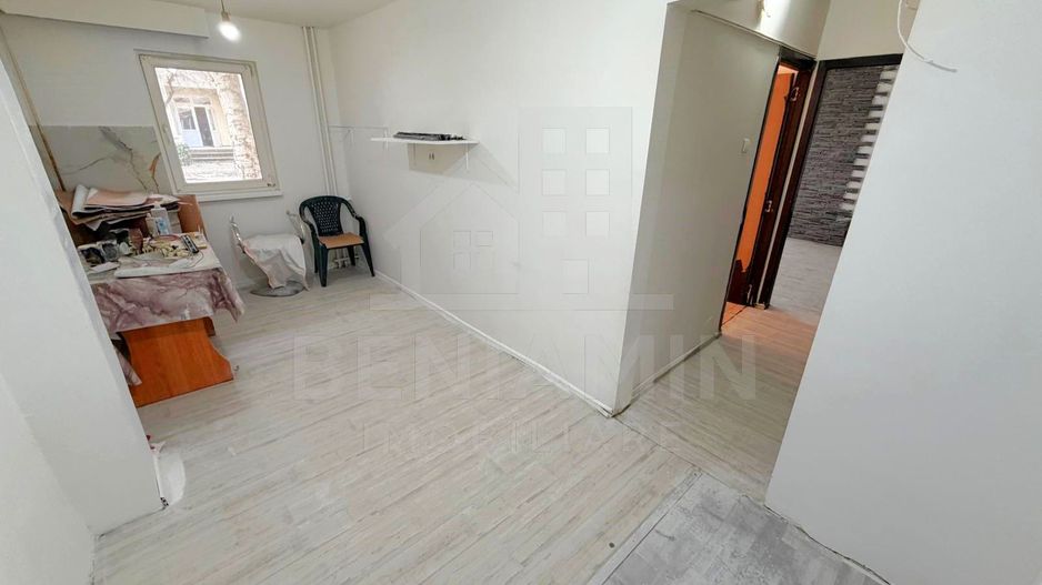 4 Decomandate-Doua bai-Parter-Disponibil Imediat-Zona linistita - Poză 2