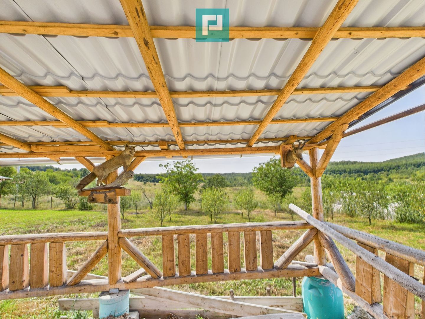 Casă renovată cu teren generos lângă Ususău - Poză 13