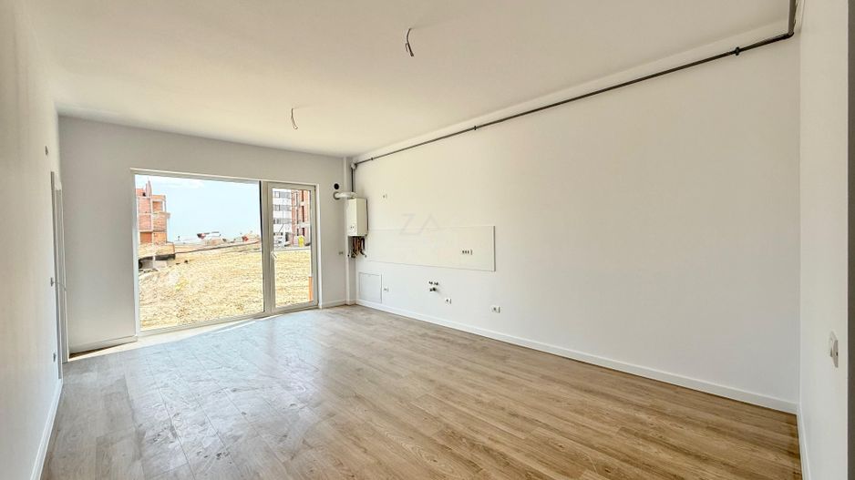 Comision 0. Gradina proprie 25 mp. Dressing. Loc de parcare. - Poză 1