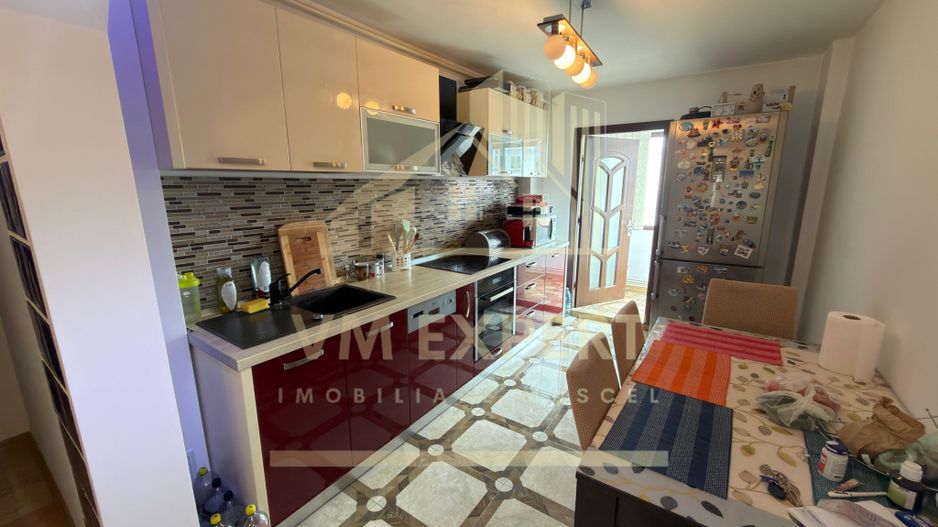 APARTAMENT 3 CAMERE ETAJ 3 VIȘOI CAMPULUNG - Poză 9