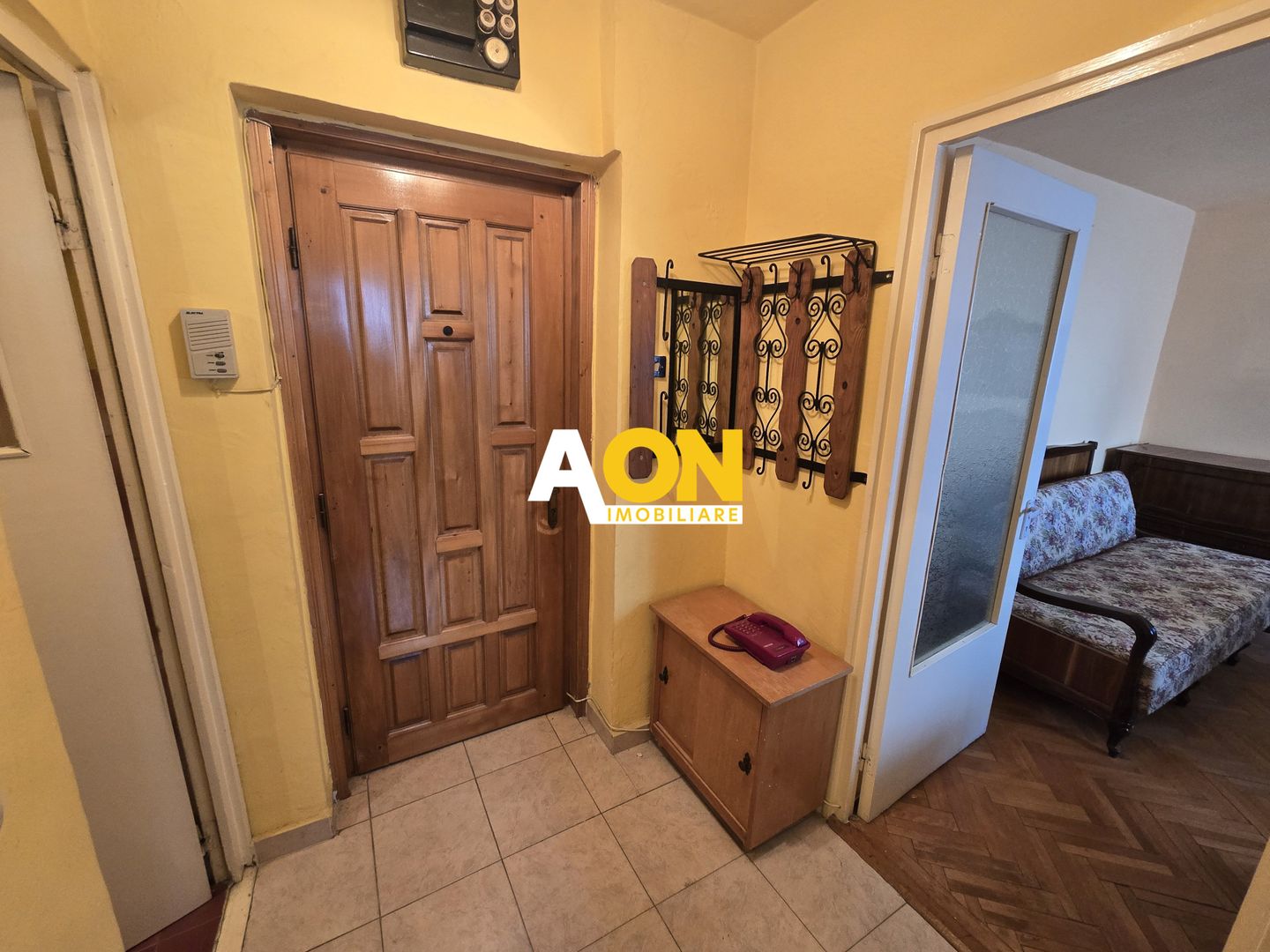 Apartament 1 Camera Zona Cetate, M-uri - Poză 2