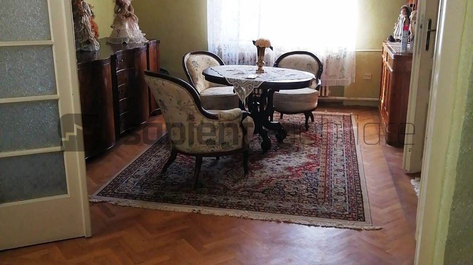 Casa cu 6 camere zona Spitalului judetean - Poză 2
