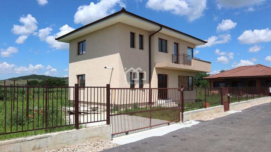 Casa cu 4 camere, Jucu de Sus - Poză 1