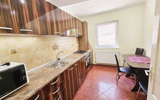 1/2 Duplex, format din 3 apartamente, 294 mp utili, ultracentral - Poză 2