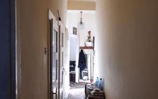 Apartament Semicentral aproape de Facultatea de Litere. - Poză 4